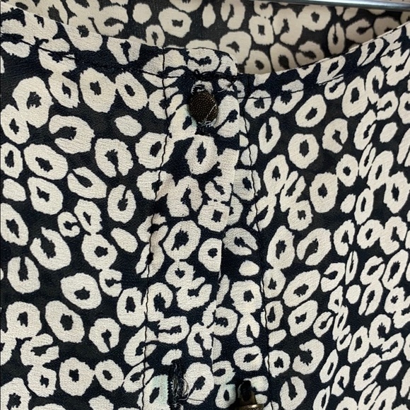 Forever21 Print Crop Back Button Top - Picture 6 of 8